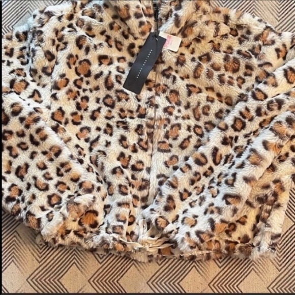VS Pink Collab Know One Cares Leopard Print Sweater - Picture 2 of 11